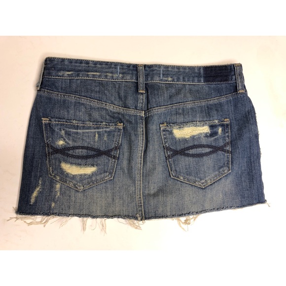 Abercrombie & Fitch Distressed Jean Skirt - size 6 - Picture 7 of 7